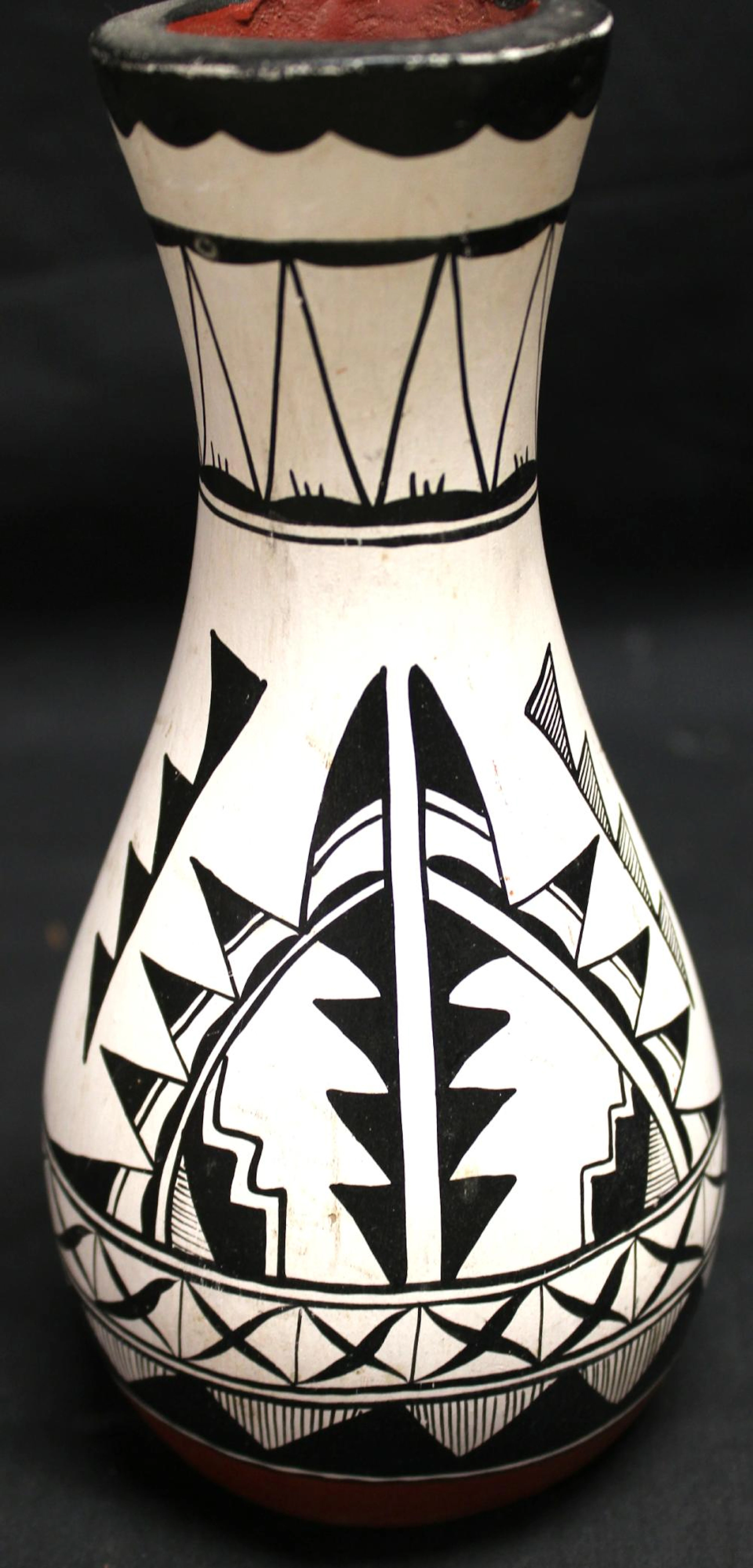 avaho Signed Vase, 7 1/2"H x 4"
