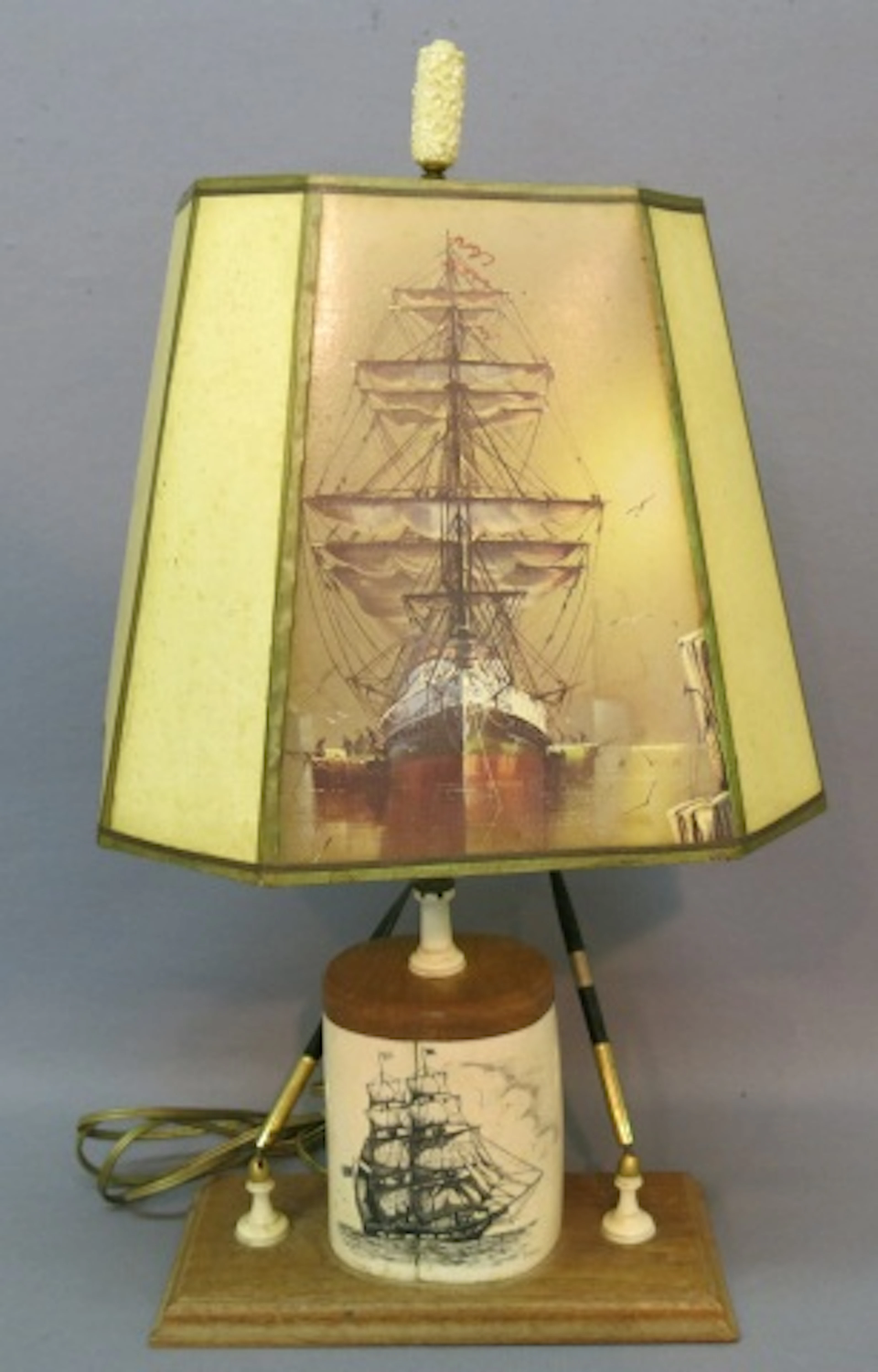 NAUTICAL THEME DESK LAMP