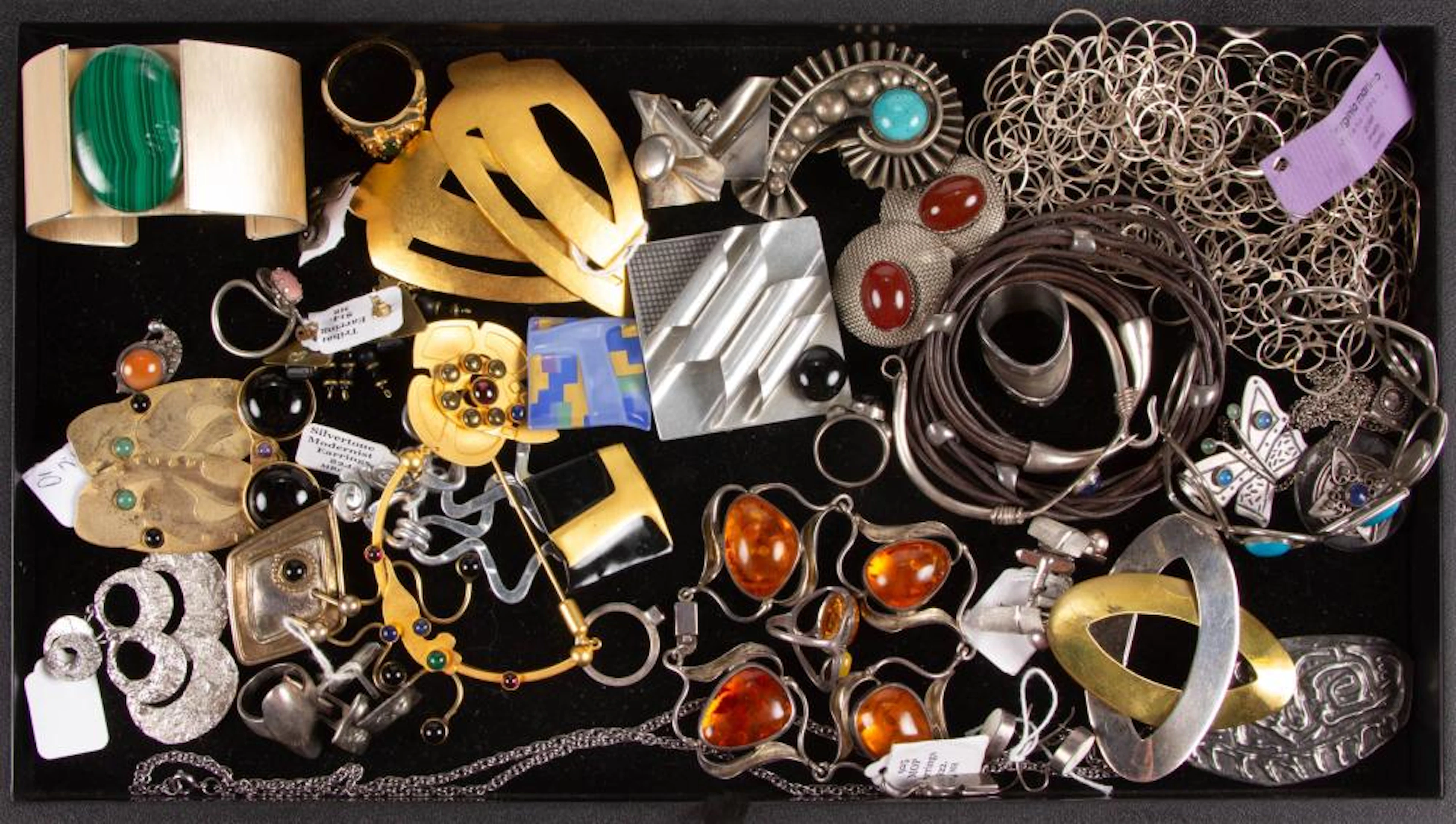 MODERNIST-STYLE AND CONTEMPORARY JEWELRY, LOT OF 48 PIECES