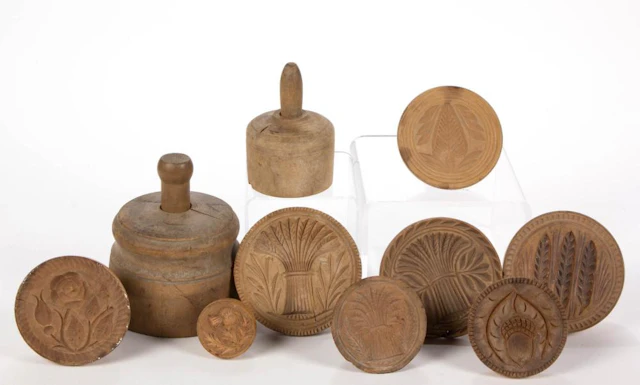 MID-ATLANTIC CARVED TREEN BUTTER PRINTS / MOLDS, LOT OF TEN